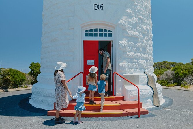 Cape Naturaliste Lighthouse Fully-guided Tour - What you’ll learn: lightkeeper life, shipwreck stories, and why it all matters
