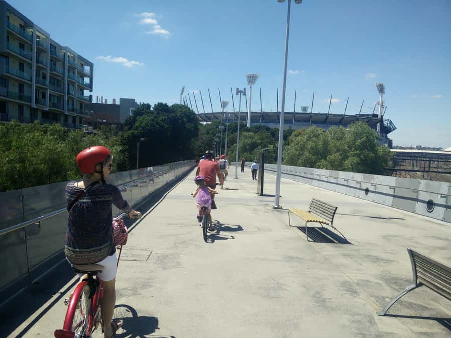 Classic Melbourne Bike tour - The Ride Style: Safe Routes, Small Groups, and Electric Assist