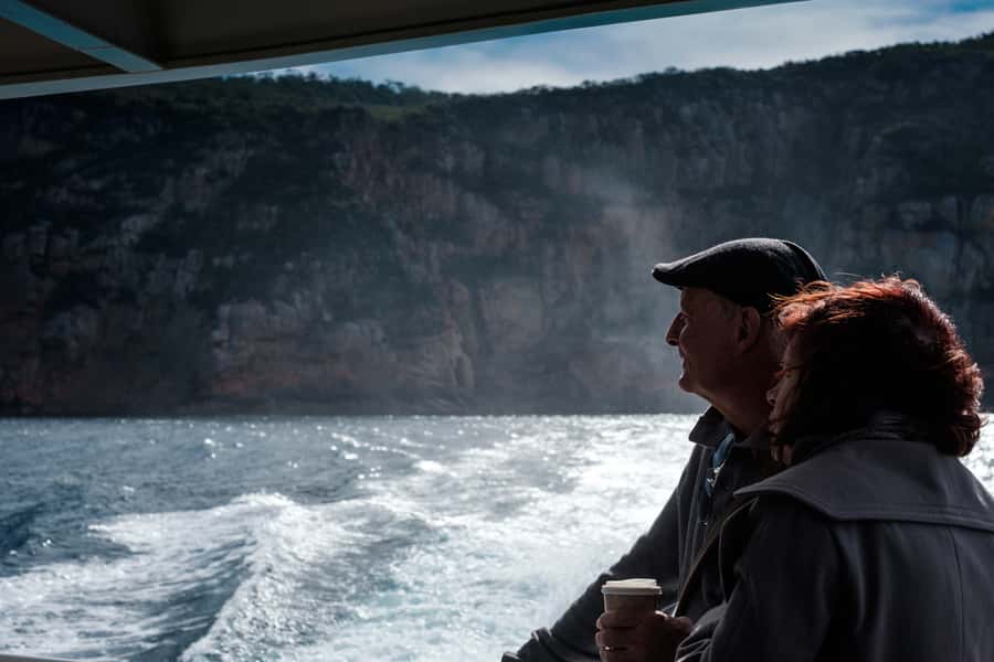 Coles Bay: Wineglass Bay Adults-Only Cruise with Lunch - Wildlife watch around Coles Bay and Freycinet
