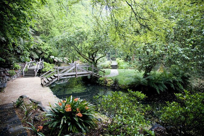 Dandenong Ranges Private Day Tour - Kallista lunch stop: cosy restaurant energy, not just fuel