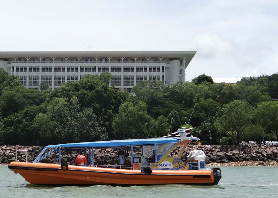 Darwin: 1-Hour Bombing of Darwin Cruise - Stokes Hill Wharf to Cullen Bay: Your 1-Hour Time Machine