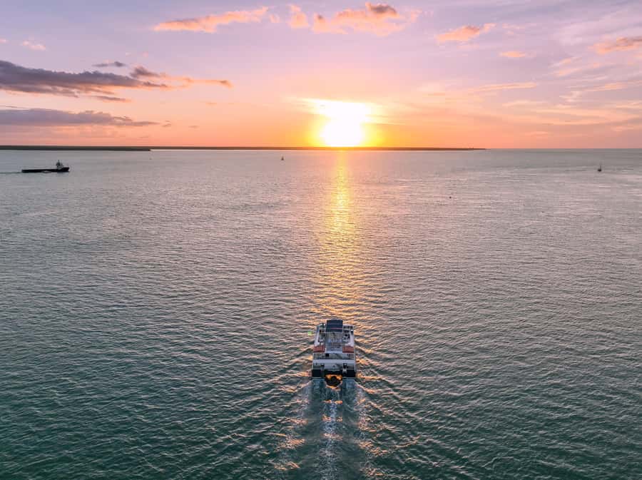 Darwin: Darwin Harbor Sunset Cruise with Buffet Dinner - Top deck sunset viewing: the simple photo plan that works