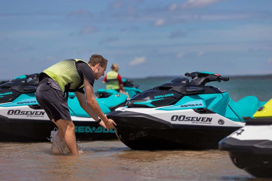 Darwin: Guided Jet Ski Tour - Darwin Guided Jet Ski Tour: the point is the view and the pace
