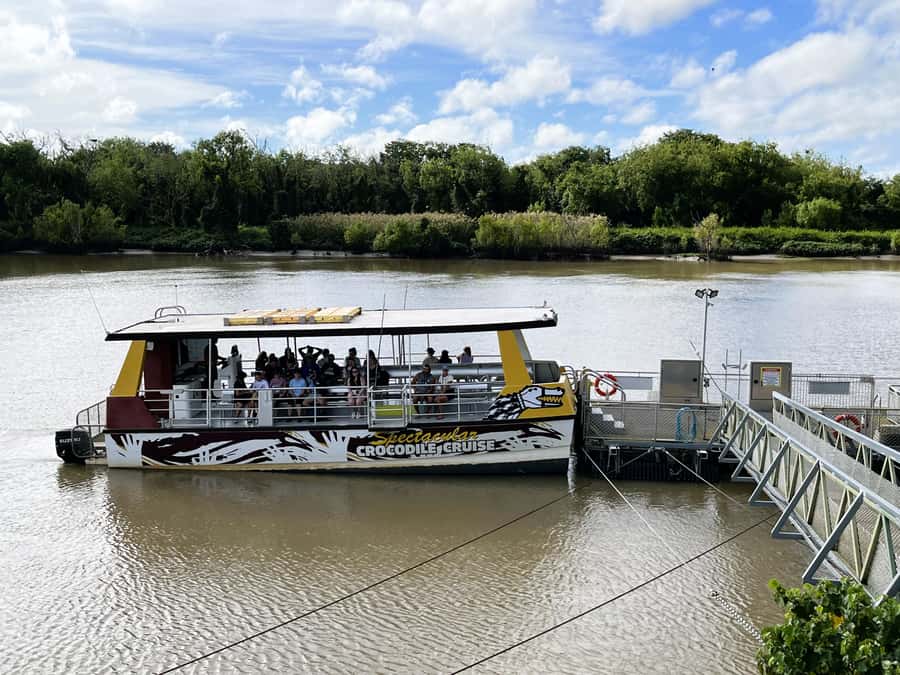 Darwin: Jumping Crocodile Cruise - How guides like Tim, Rex, and Becs keep it safe and fun