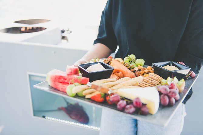 Deep-to-Dish: Tasmanian Seafood Experience - How the cooking station works, and why it improves the meal