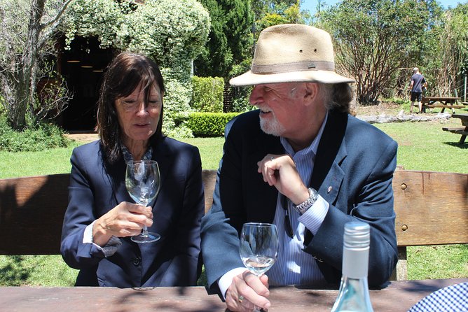 Deluxe Wine Tour to Tamborine Mountain, includes two course lunch - Key highlights at a glance
