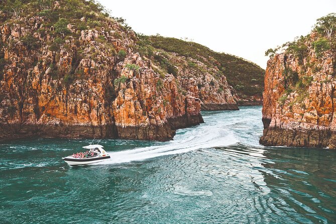 Derby to Horizontal Falls Half Day Adventure - Horizontal Falls by air and boat: why this works