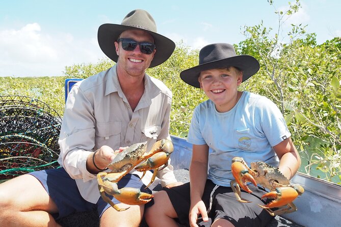DINOSAUR ADVENTURE CRUISE - With Beachside Tapas and Cocktails - Guides and service in Broome: small touches, big comfort