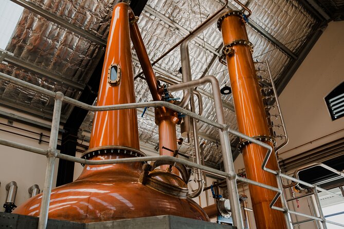 Distillery Daily Tour - Welcome gin and tonic: the “right” kind of start