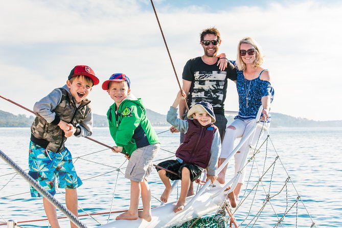 Dolphin Watch + Sailing - Port Stephens - Cruising Port Stephens for resident bottlenose dolphins