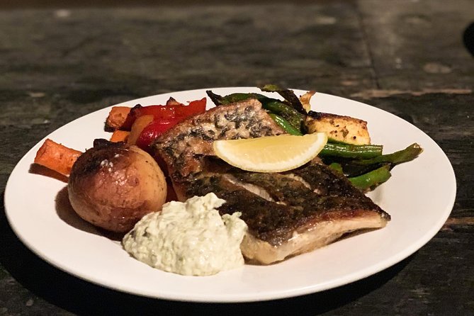 Drover's Sunset Cruise includes Smithy's Outback Dinner and Show - Dinner, damper, and the drinks you can control