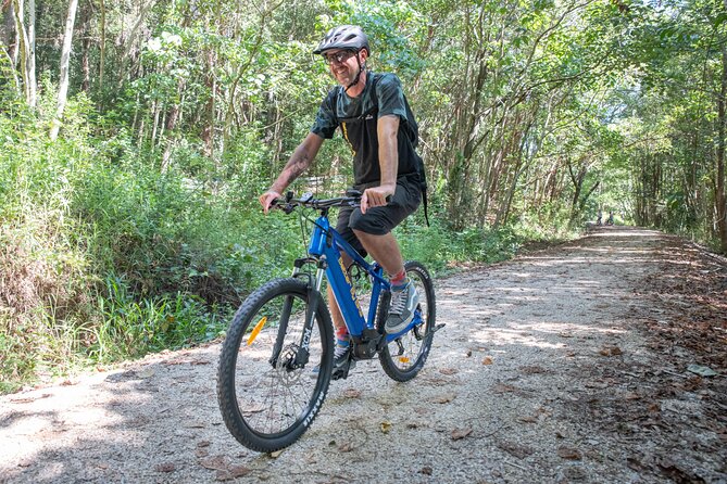 E-Bike Rentals: Daily Hire Byron Bay and Tweed Coast Areas - A Lighthouse-at-Dusk Plan for First-Time Byron Bay Riders