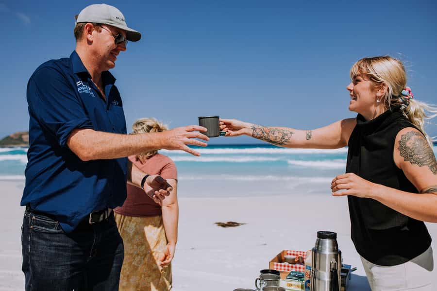 Esperance: Cape Le Grand National Park 4x4 Beach Adventure - Lucky Bay time: why the white sand stop is the main event
