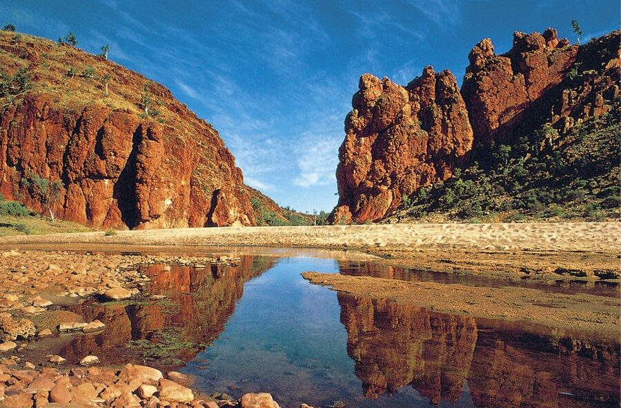 From Alice Springs: Palm Valley 4WD Outback Safari + Picnic - Riding the dry Finke River bed: what 4WD access actually buys you