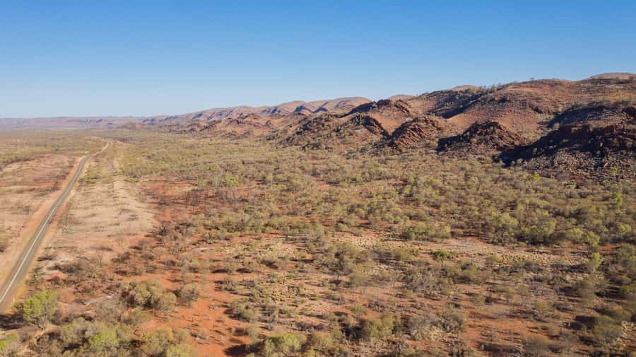 From Alice Springs: West MacDonnell Ranges Day Trip - Simpsons Gap: A Classic Stop With Walkable Time