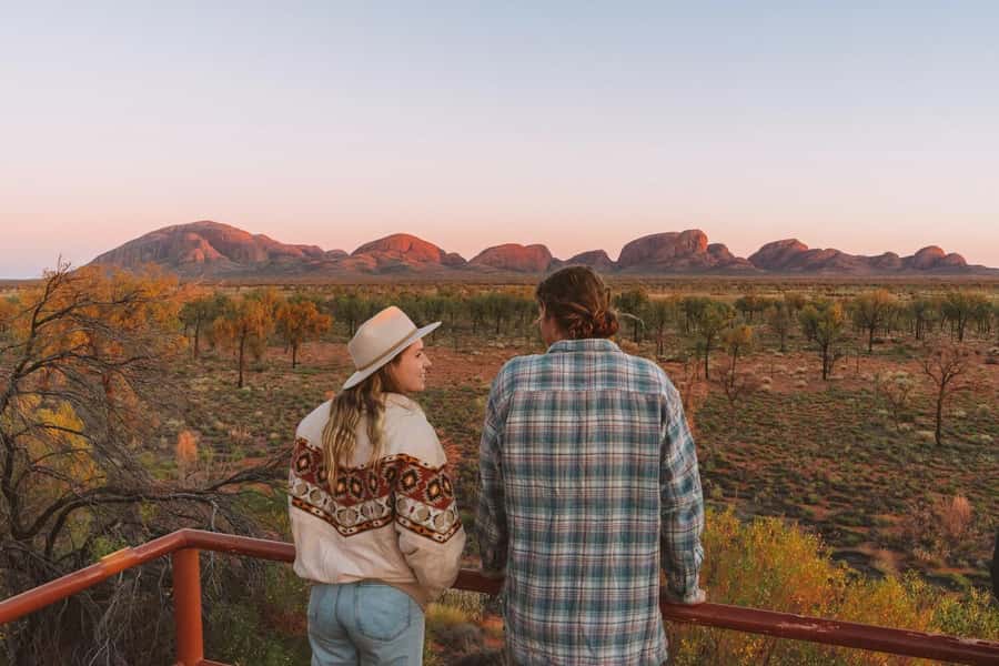 From Alice Springs/Yulara: 4-Day Red Centre 4WD Camping Tour - Entering the Red Centre: what this 4WD camping trip is really like