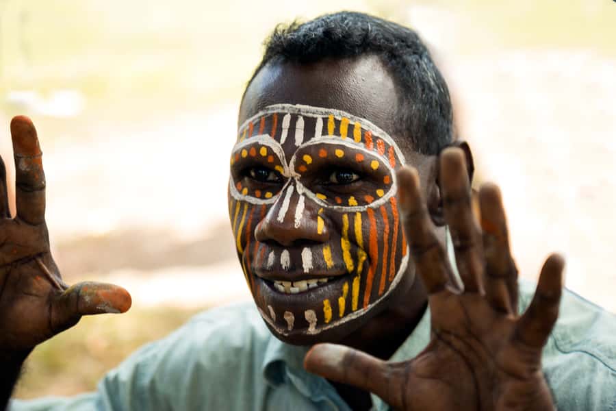 From Darwin: Tiwi Islands Aboriginal Culture Tour with Lunch - Watching Tiwi artists work, then buying without pressure
