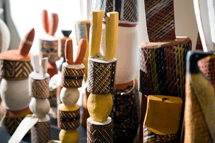 From Darwin: Tiwi Islands Aboriginal Culture Tour with Lunch - Darwin to Bathurst, then back by 3:15 PM