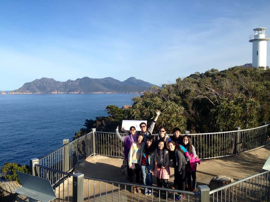 From Launceston: Full-Day Wineglass Bay Explorer Active Tour - Lunch timing and why buying food makes the day run smoother