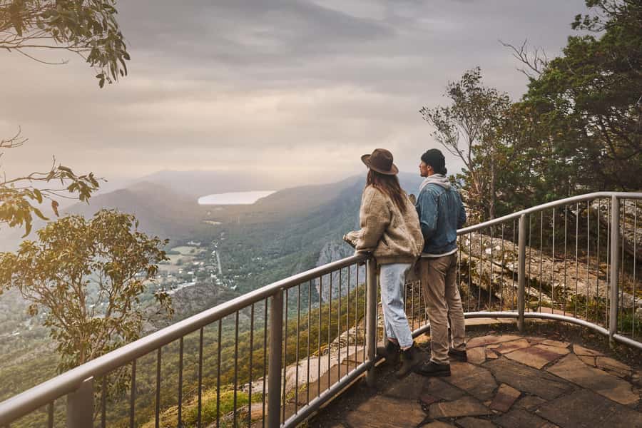 From Melbourne: Grampians National Park Small Group Tour - Halls Gap base, lunch on your own, and the Aboriginal six seasons story