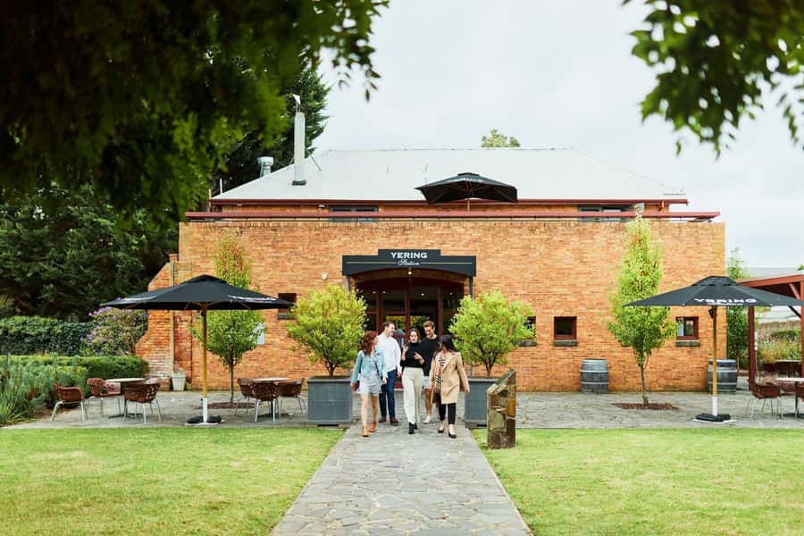 From Melbourne: Yarra Valley Hop-On-Hop-Off Bus Ticket - The guides and commentary: why the day feels organized