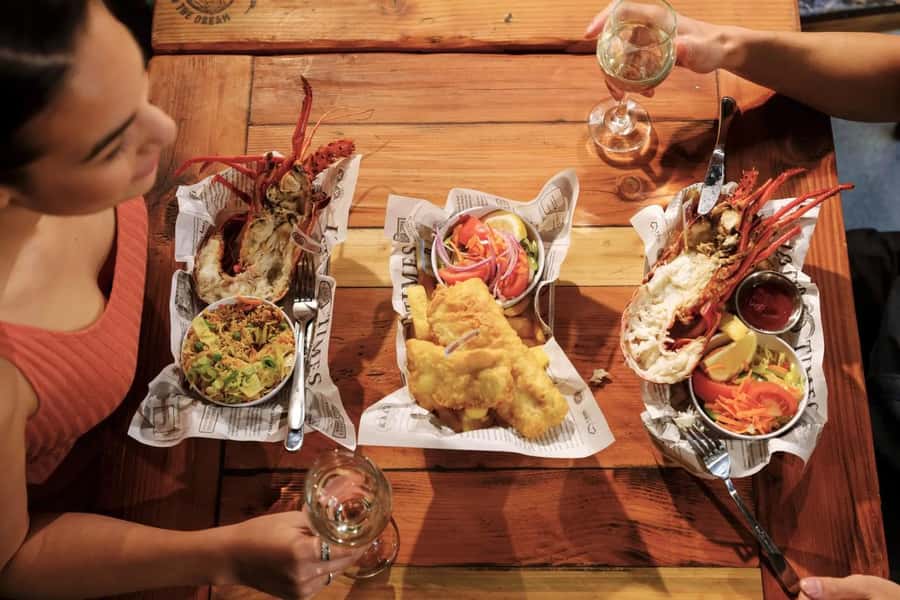 From Perth: Pinnacles Lobster Shack and Yanchep Day Trip - Yanchep: wildlife spotting and the lavender or chocolate morning tea