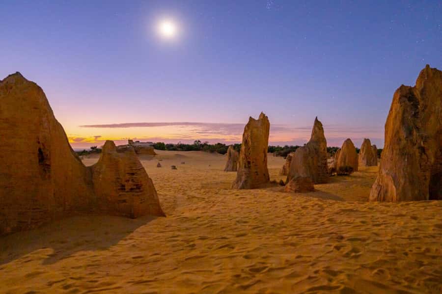 From Perth: Pinnacles Sunset and Stargazing Tour with Dinner - Telescopes, Night Sky Time, and How to Boost Your Star Results