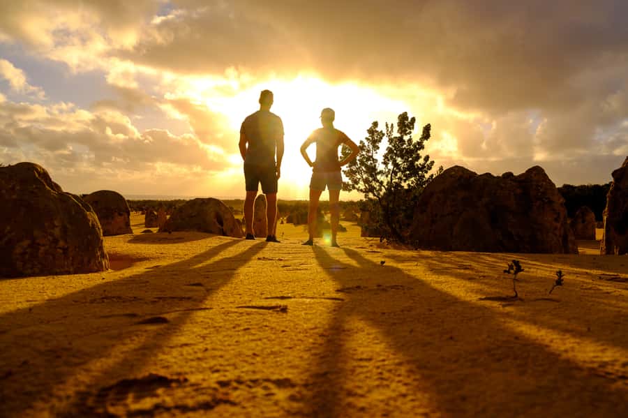 From Perth: Pinnacles Sunset and Stargazing Tour with Dinner - What to Pack for a Desert Sunset and Night Sky Evening