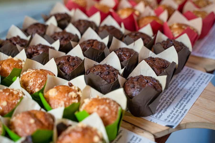 From Perth: Swan Valley Cruise, Winery, Cheese & Lunch - The return cruise: afternoon tea, dessert, and the crew’s live entertainment