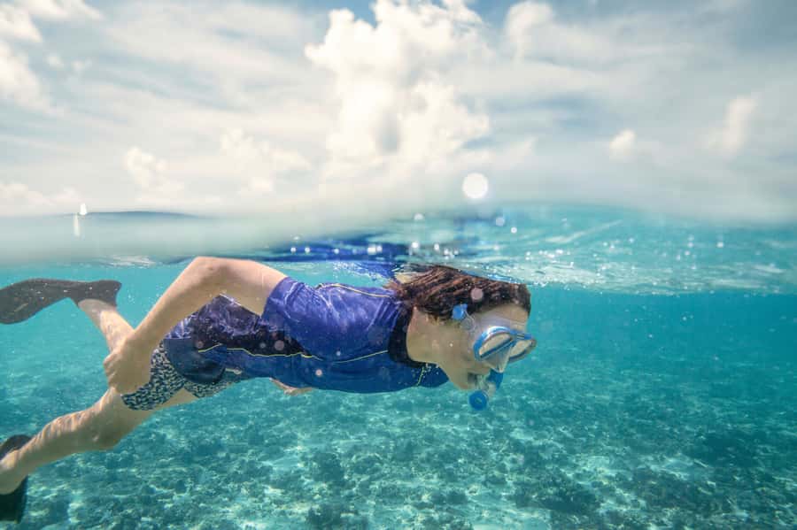 From Port Douglas: Outer Reef Cruise by Luxury Catamaran - Port Douglas to Mackay Cay: a day with wind, sun, and a clear plan