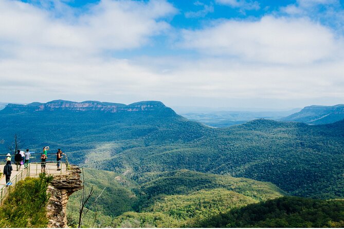 From Sydney: Blue Mountains with Zoo, Koala Photo & Scenic World - Head west to UNESCO Blue Mountains: what you are really buying