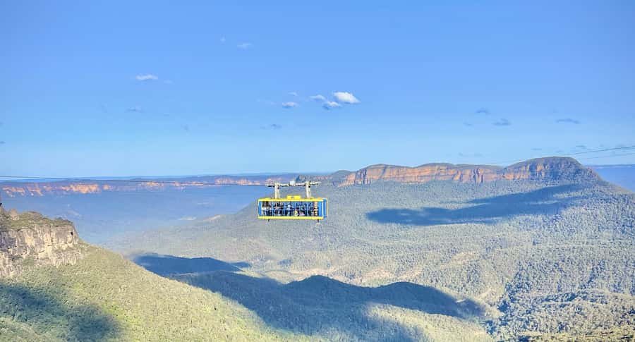 From Sydney: Blue Moutains and Featherdale Day Tour - From Sydney Central to Featherdale, your day starts with momentum