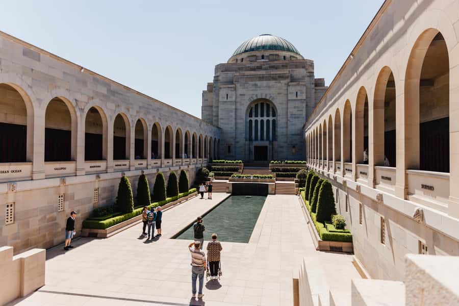 From Sydney: Canberra Day Tour - Mt Ainslie Views and Canberra’s Design: Why It All Looks the Way It Does