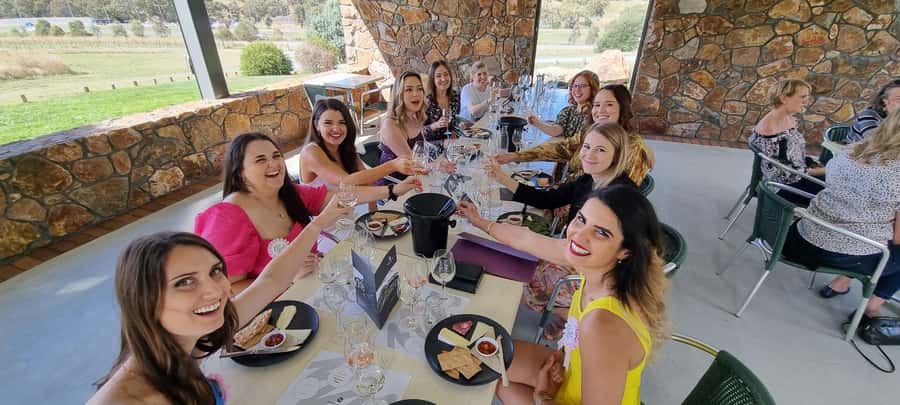 From Sydney: Hunter Valley Wine, Gin & Food Tastings Tour - Spirits Stop: Gin and Vodka Tasting, Plus Why It Can Be a Hit or Miss