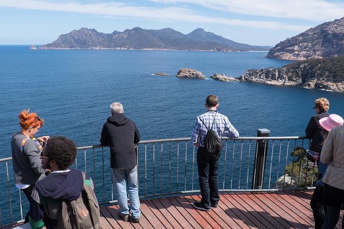 Full-Day Tour to Wineglass Bay from Hobart - Coles Bay stop: a quick orientation for the Wineglass Bay walk