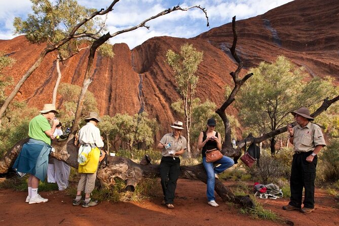 Full Uluru Base Walk at Sunrise Including breakfast - Getting to Uluru at sunrise: hotel pickup, transfer time, and what the 6 hours really means