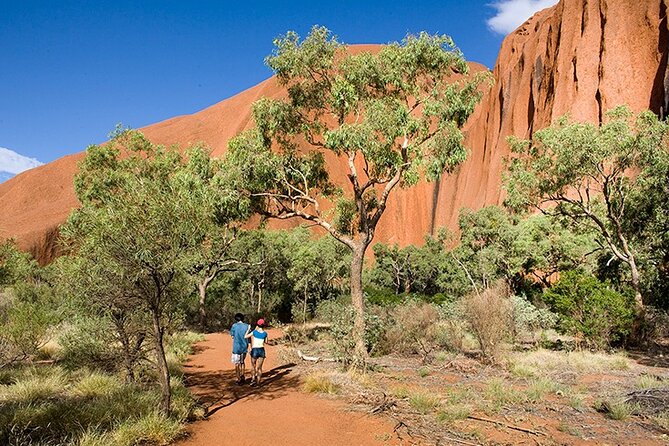 Full Uluru Base Walk at Sunrise Including breakfast - Small group pacing: what max 15 does for your photos and your feet