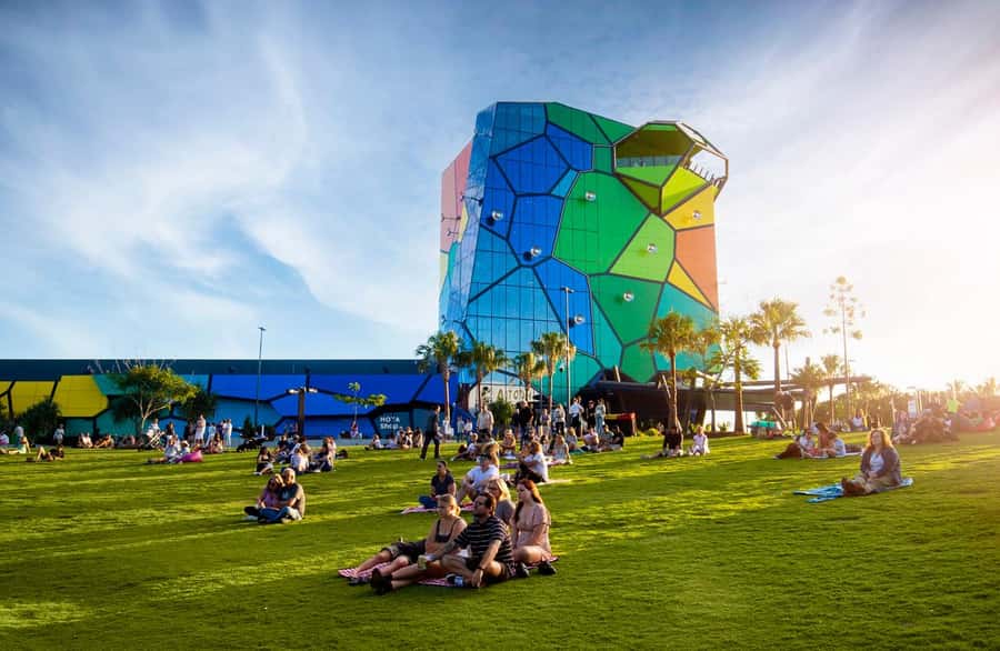 Gold Coast: Sea World Cruise & Entry Combo Ticket - New Atlantis and Nickelodeon Land: how to choose without wasting time