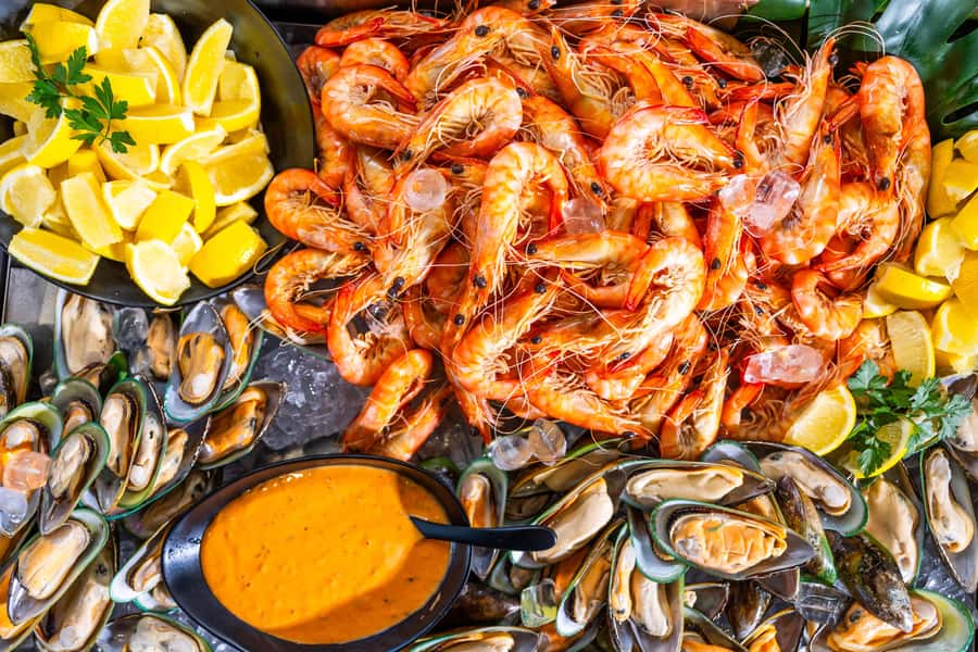 Gold Coast: Sightseeing Cruise with Buffet Lunch - Key highlights at a glance