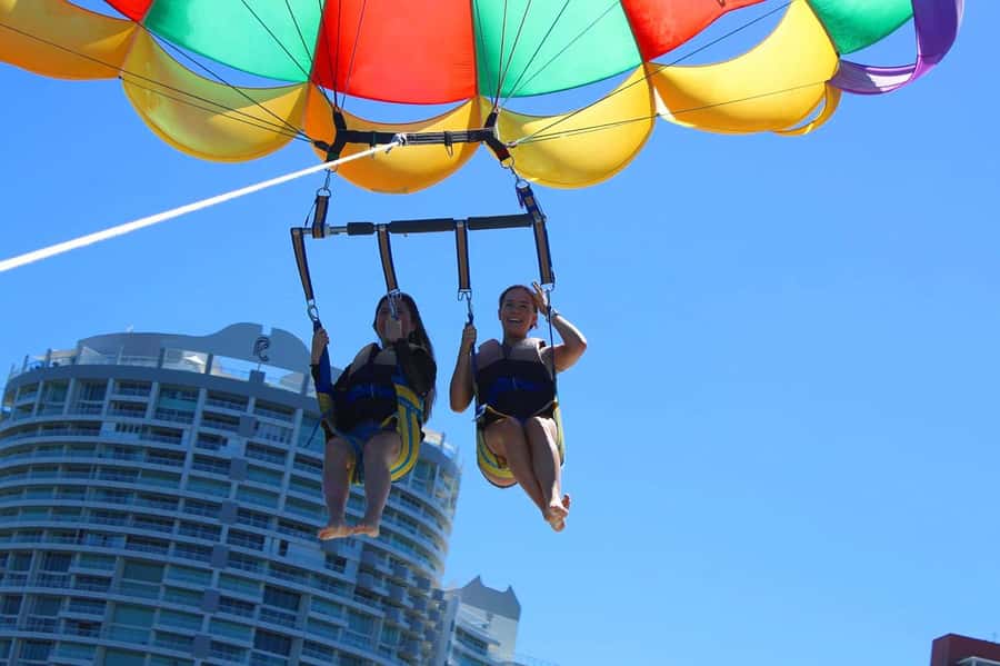 Gold Coast: Surfers Paradise Parasailing with Free Photos - What to bring, wear, and do to make it smoother