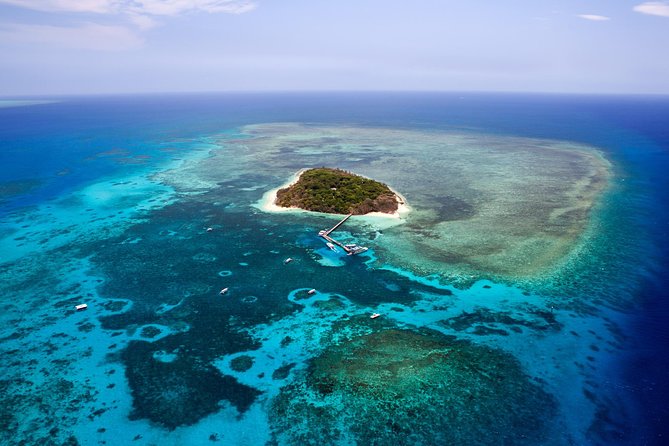 Great Barrier Reef 40 Minute Scenic Flight from Cairns - Reef Hopper - From GSL Aviation to takeoff: the calm part of the trip