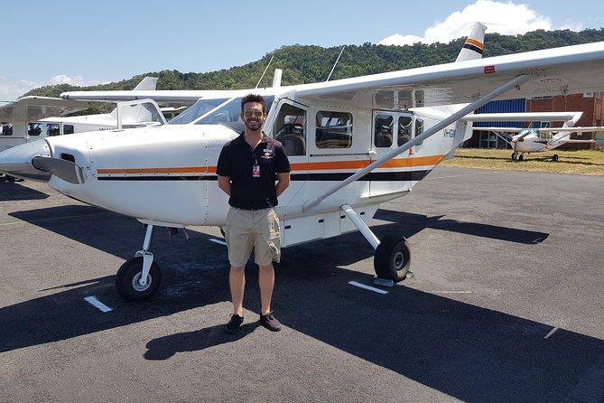 Great Barrier Reef 40 Minute Scenic Flight from Cairns - Reef Hopper - Comfort check: motion sickness, heat, and small kids by the window
