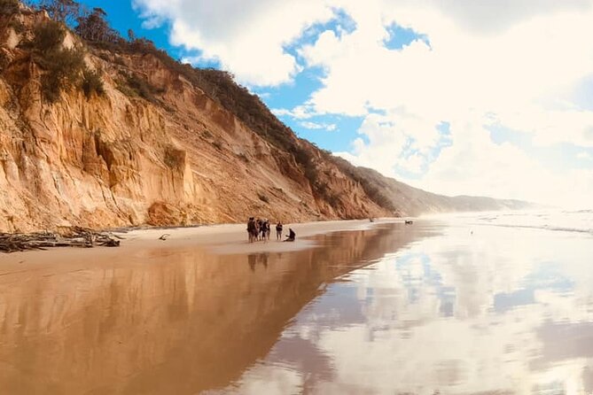 Great Beach Drive 4WD Tour - Private Charter from Noosa to Rainbow Beach - Red Canyon and the dunes: where the sand looks unreal