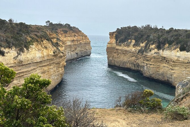 Great Ocean Road 12 apostles PRIVATE Luxury Tour 5 PAX all incl. - Mutton Bird Lookout: ocean history in 20 minutes