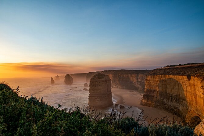Great Ocean Road 12 Apostles & Rainforest Walk with Morning Tea - Surf Coast Stops and the Great Ocean Road Memorial Arch