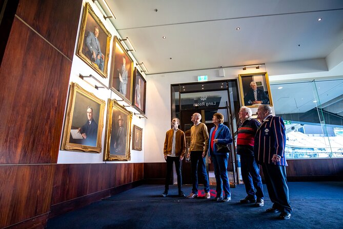 Half-Day Sports Lovers Bus Tour of Melbourne with MCG Tour - Docklands and Marvel Stadium Area: Sport in the City’s New Core