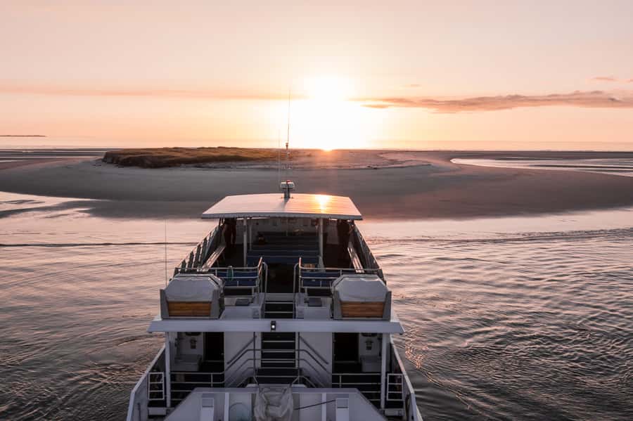 Hervey Bay: Sunset Cruise to Great Sandy Marine Park - Weather and tides: what to expect when the sea isn’t cooperating