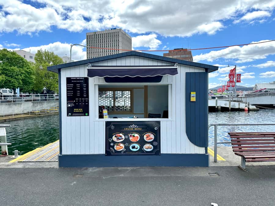 Hobart: Historic Lunch Cruise - Wrest Point Casino and the Derwent River approach: why the cruise route is so smart