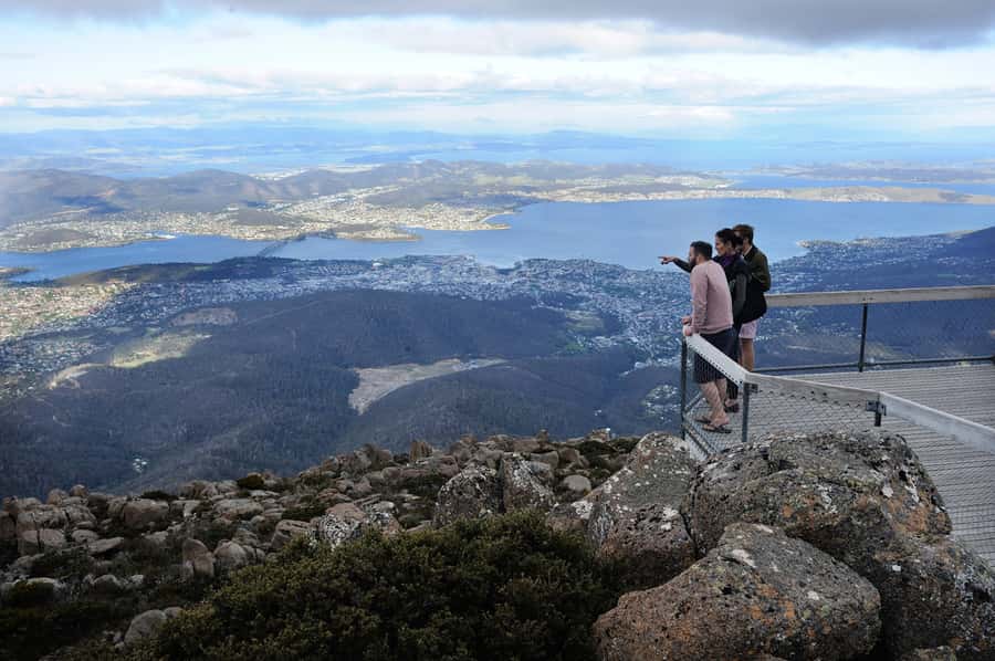Hobart: Kunanyi/Mt Wellington Hop-on Hop-off Bus Pass - What to pack so the cold doesn’t ruin the views