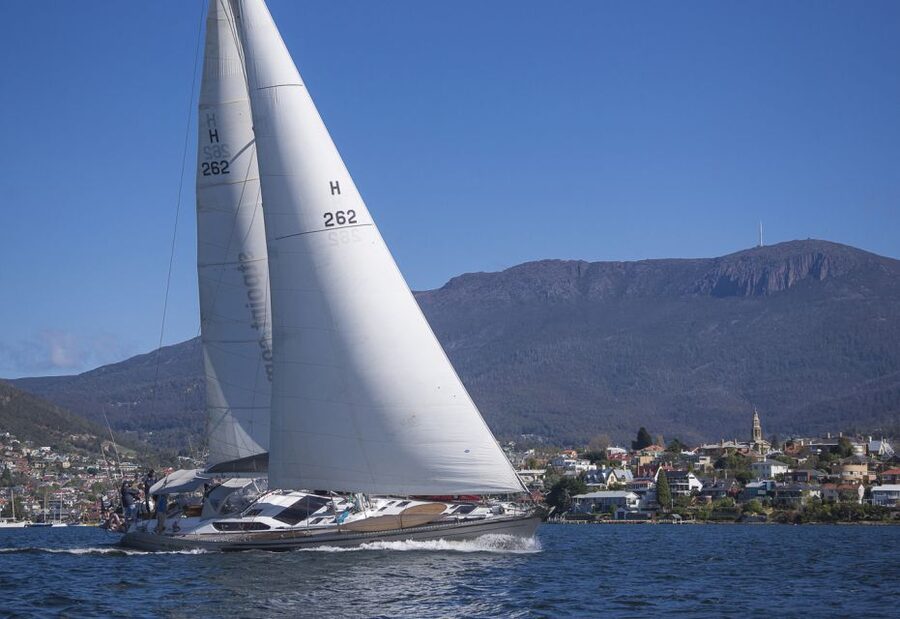 Hobart: Luxury Yacht Scenic Sailing Tour with Snacks - What You See From Deck: Hobart Waterfront, Mountains, Forest Views